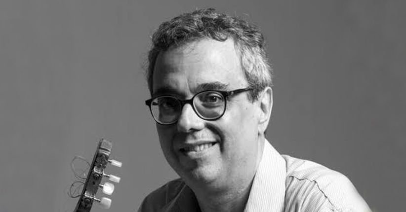 Retrato de Eduardo Gallotti, cantor, compositor e cavaquinista, fundador do Sobrenatural